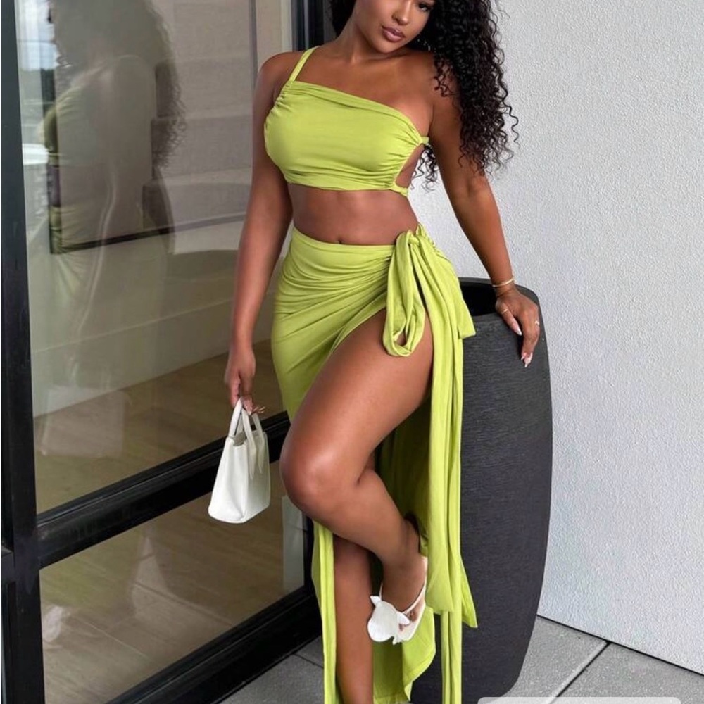2 Piece Lime Green Women's Set